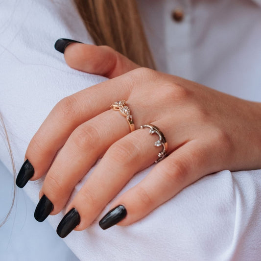 ¿Cuánto cuesta un anillo de 15 años en oro 18K en Colombia? Guía completa para mamás que buscan el regalo perfecto