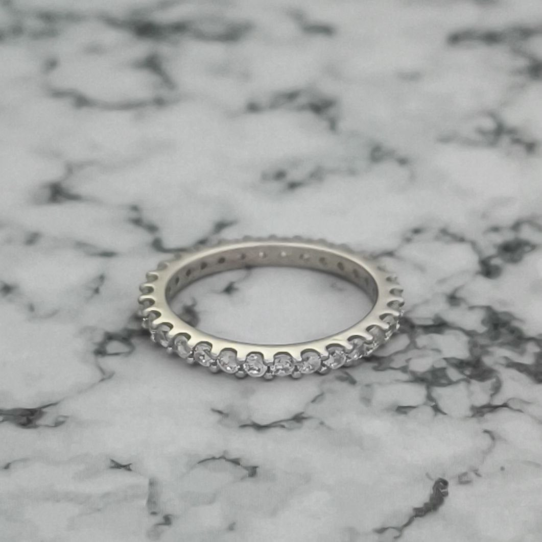 Anillo Eternity Plata 925 Baño Oro Blanco | Brillo Delicado para Ella