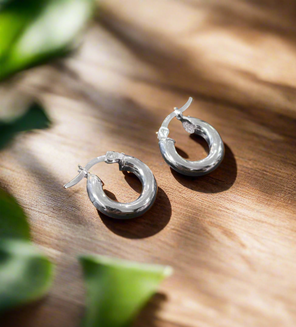 Small Elegant 925 Silver Candongas Earrings
