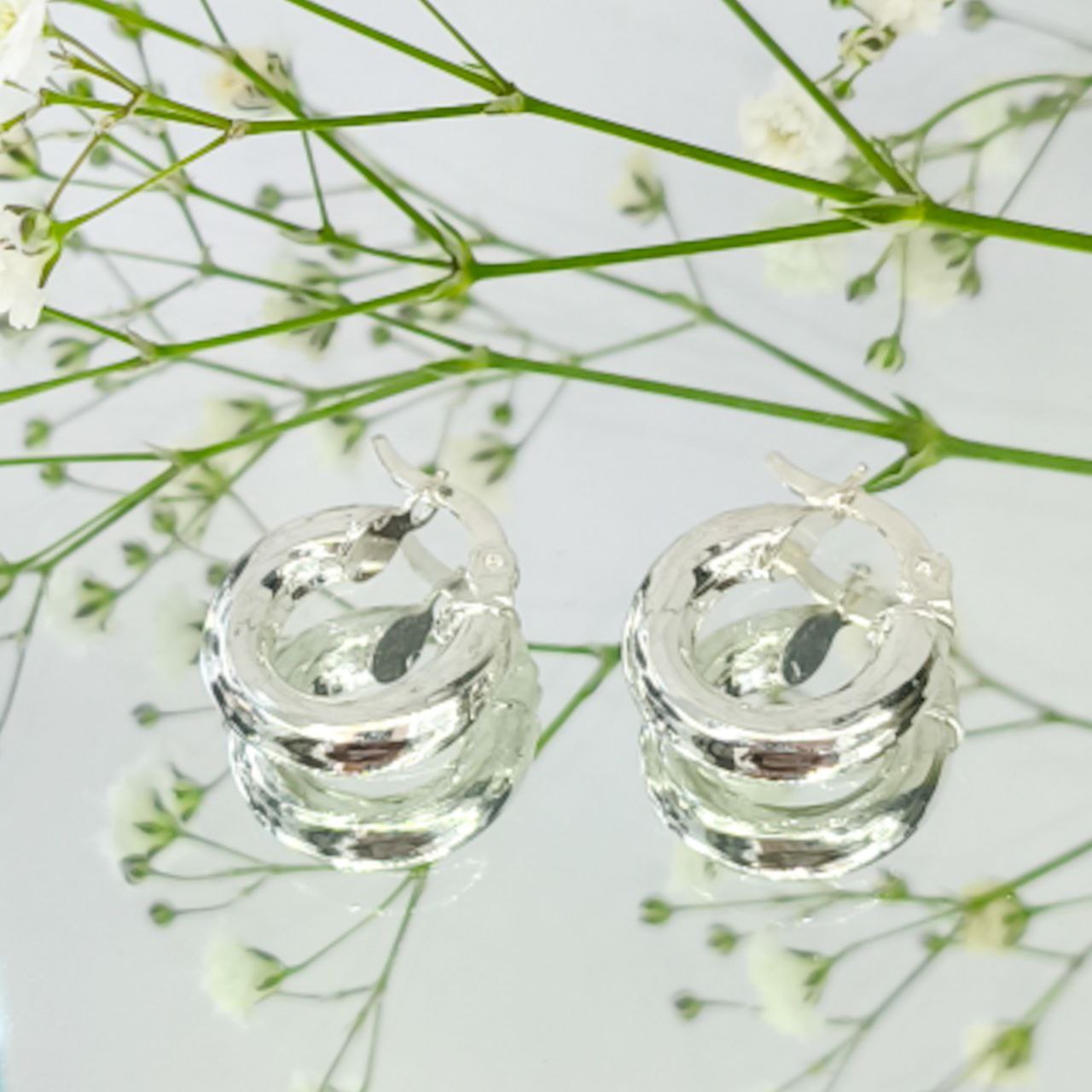 Small Elegant 925 Silver Candongas Earrings