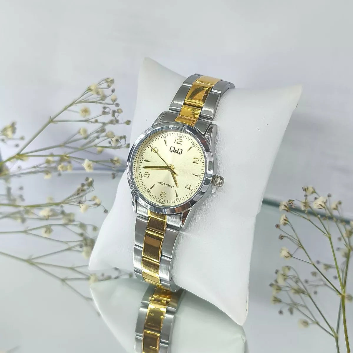 Reloj Mujer Qyq Original Q&q Acero Doble Color Pequeño
