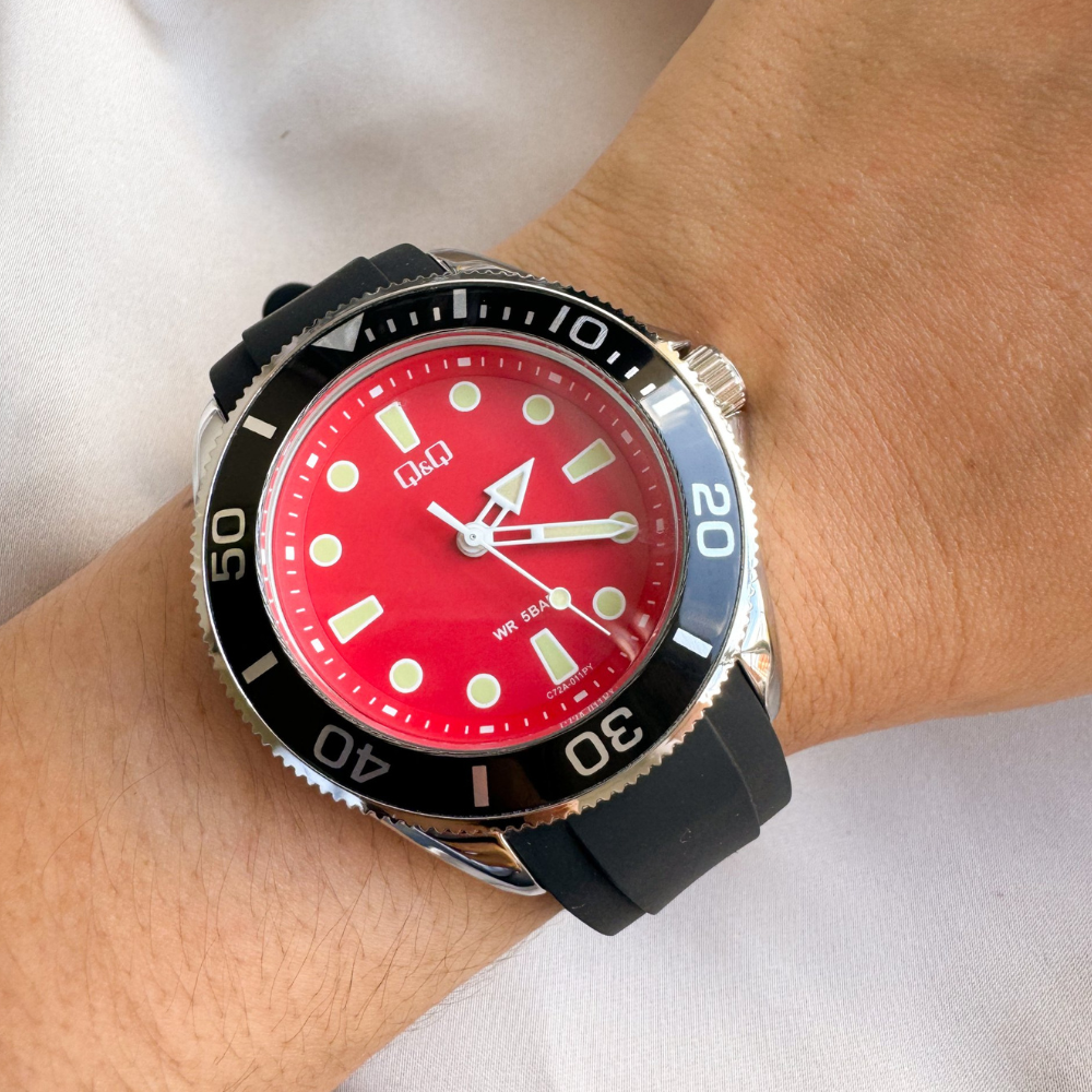 Reloj Q&Q C72A-011PY Hombre Deportivo Siliconado
