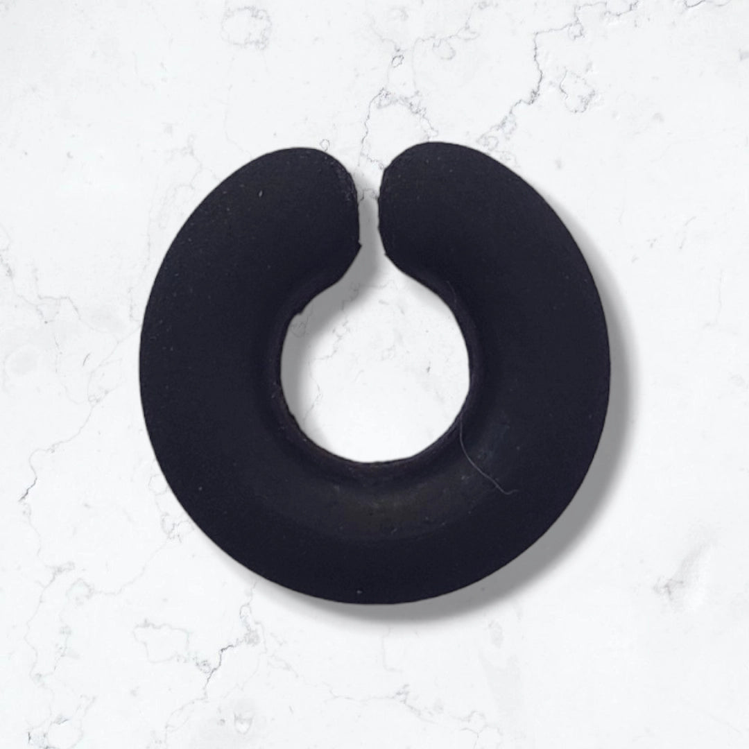 Earcuff Negro en Neopreno