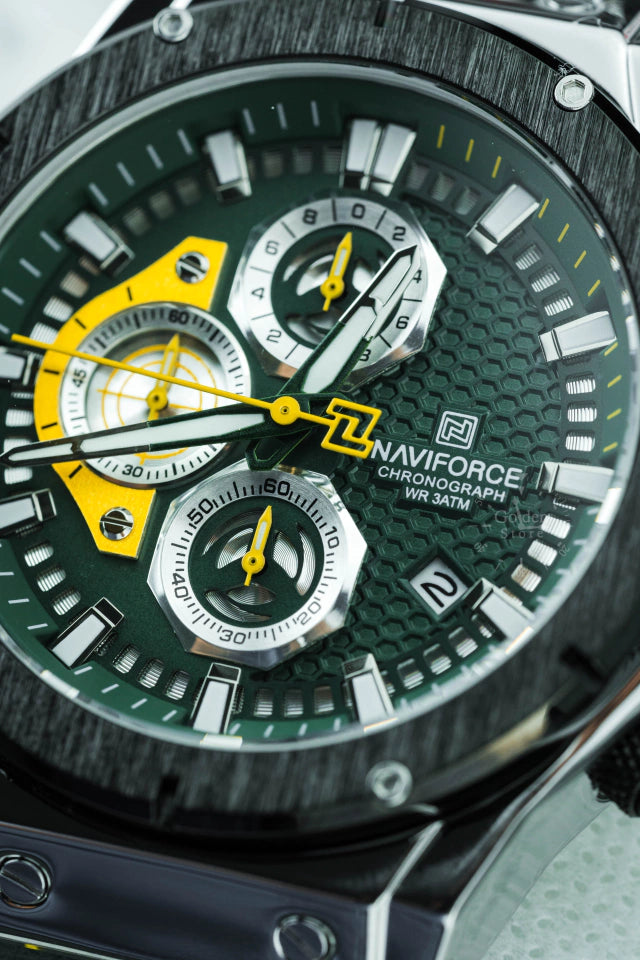 NAVIFORCE NF8027L Military Green Watch
Man