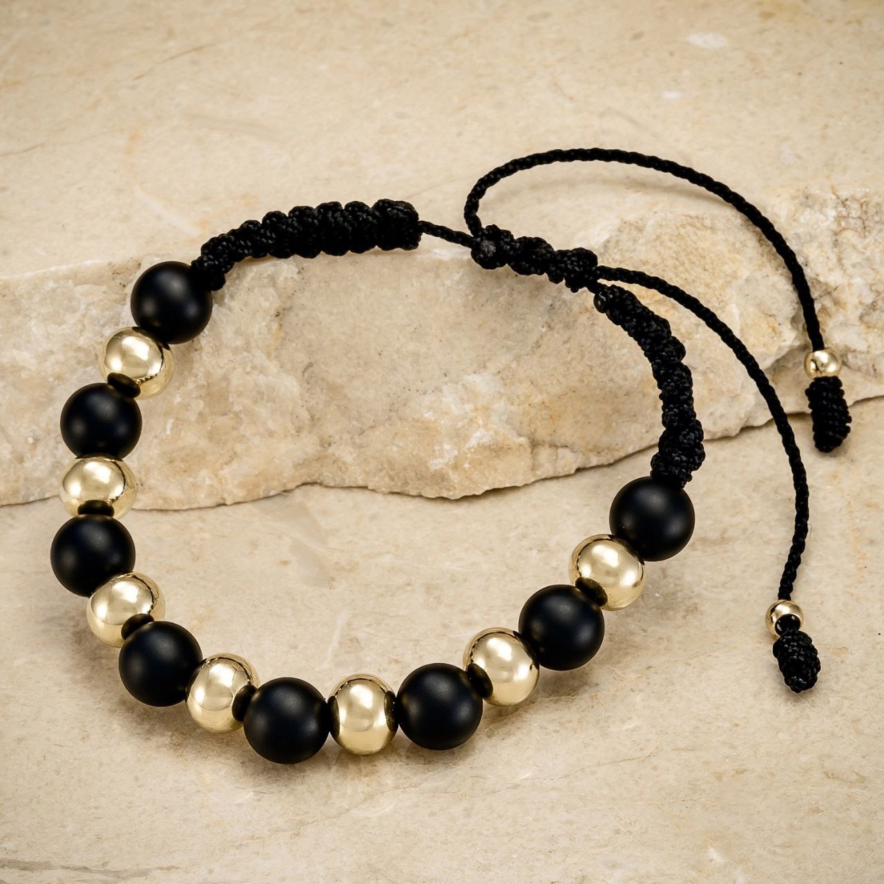 Pulsera Esclava Oro Laminado18k y Ónix Negro