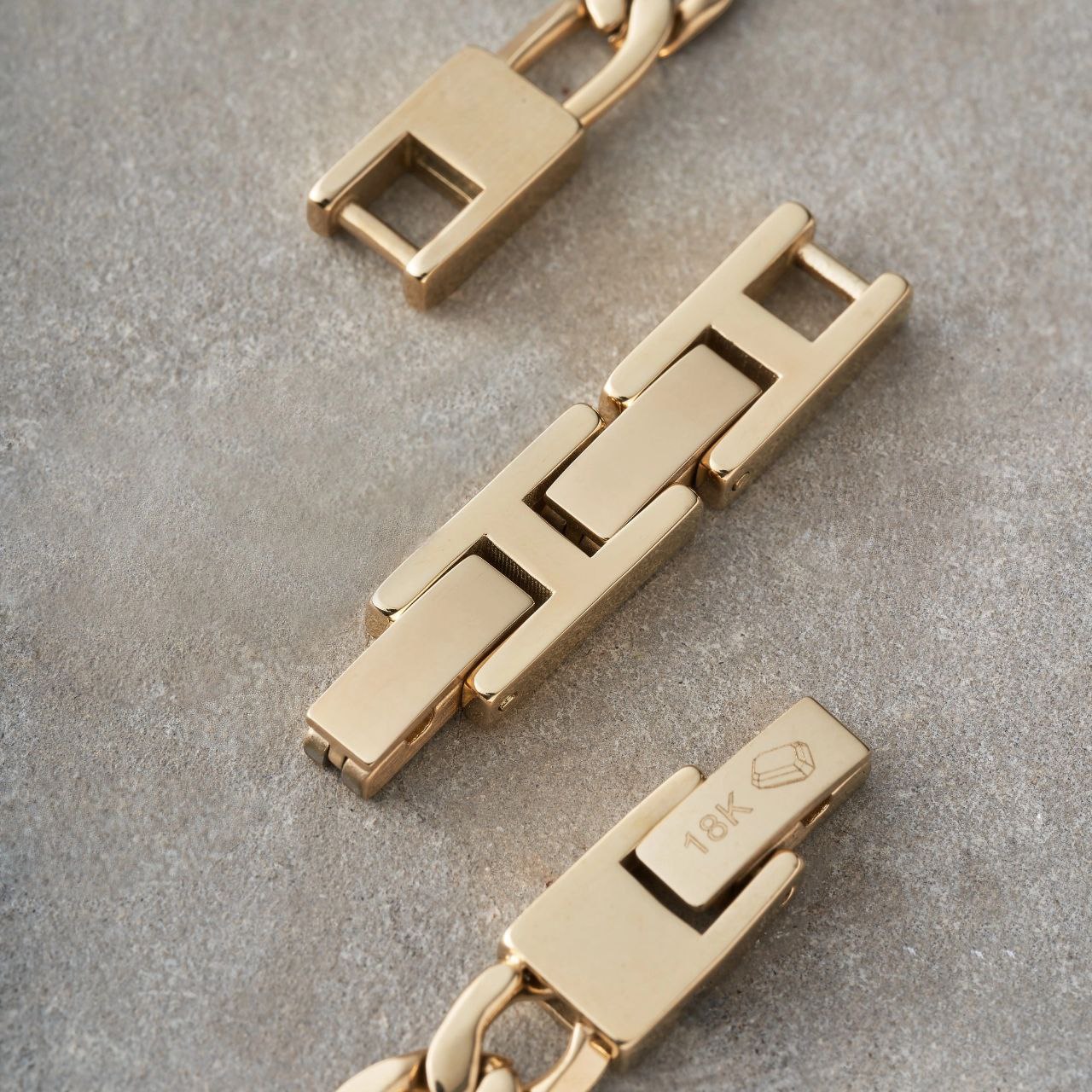 Figaro Manilla Bracelet 18K lapping gold