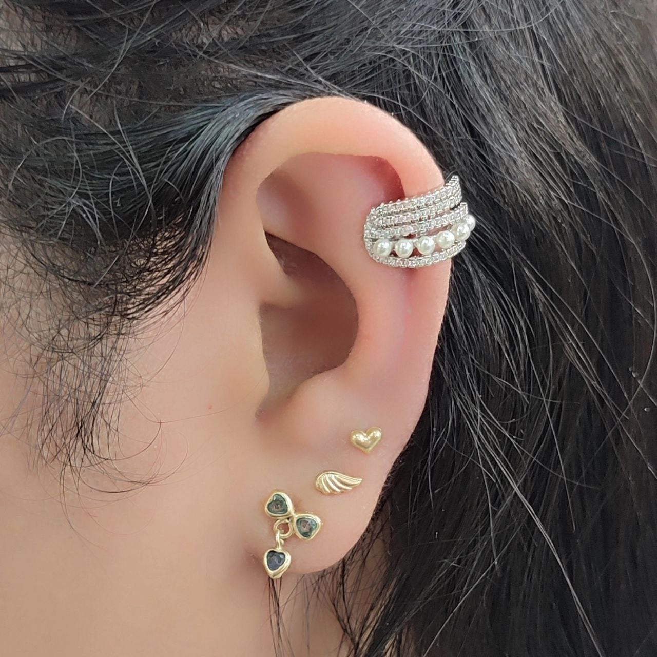 Earcuff Plateado Perlado Elegante