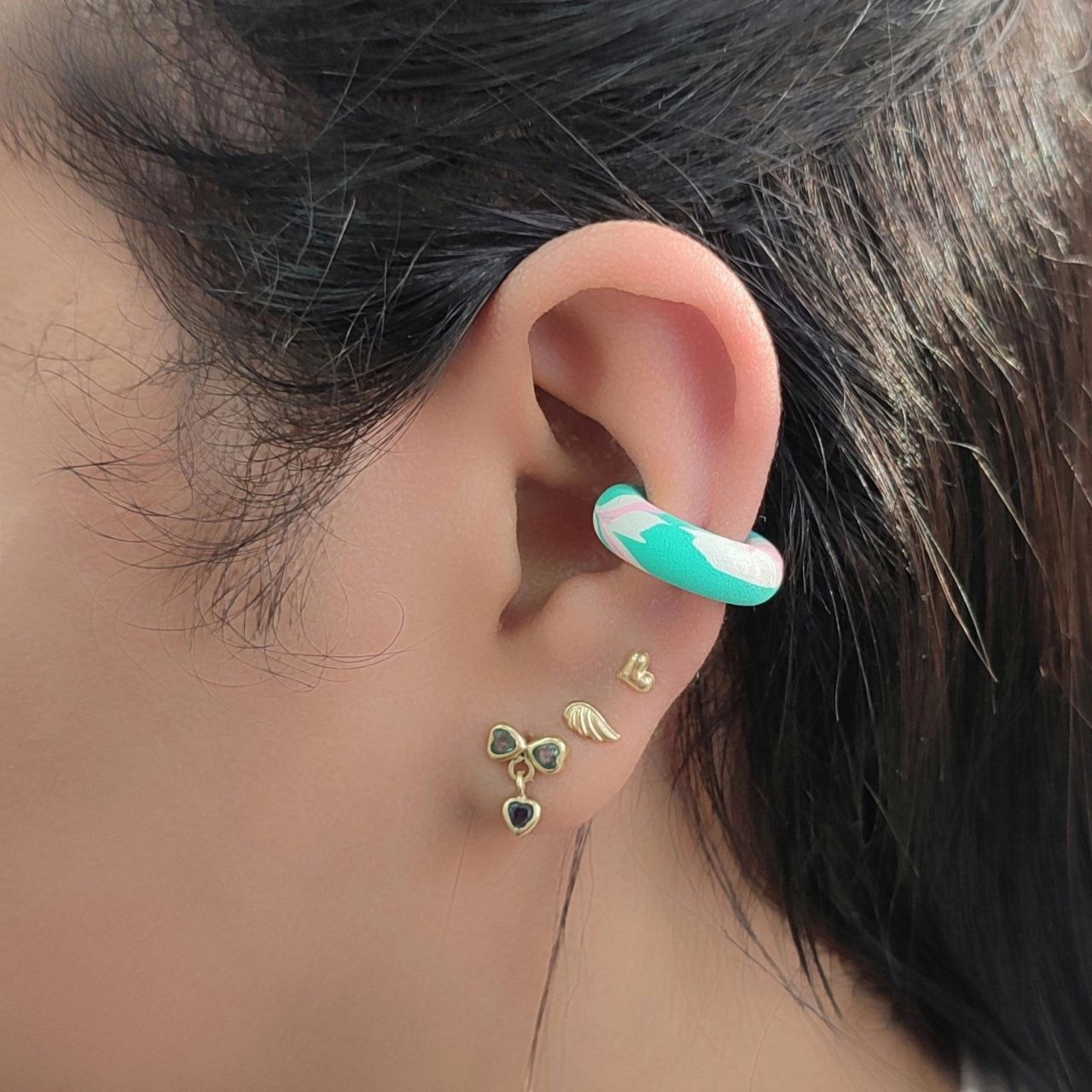 Earcuff Neopreno Blanco Con Verde Camuflado