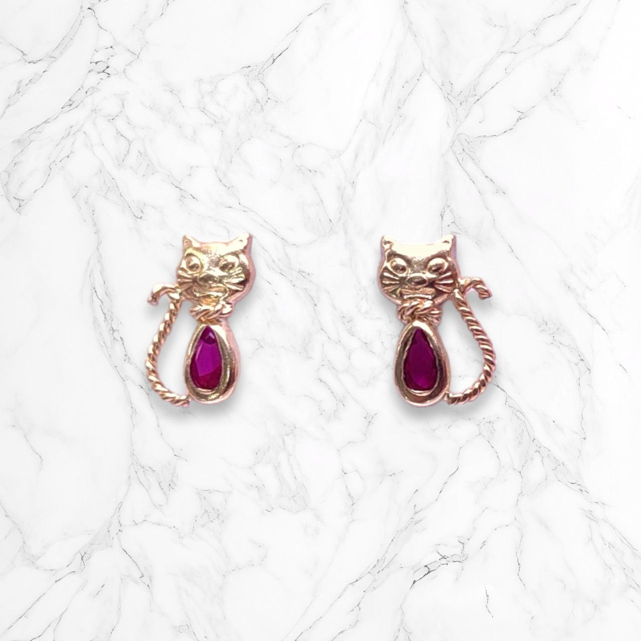 Aretes Anti alérgicos Topitos Seguridad Mujer Oro Laminado 18k Pequeños Gatos Brillo Encanto