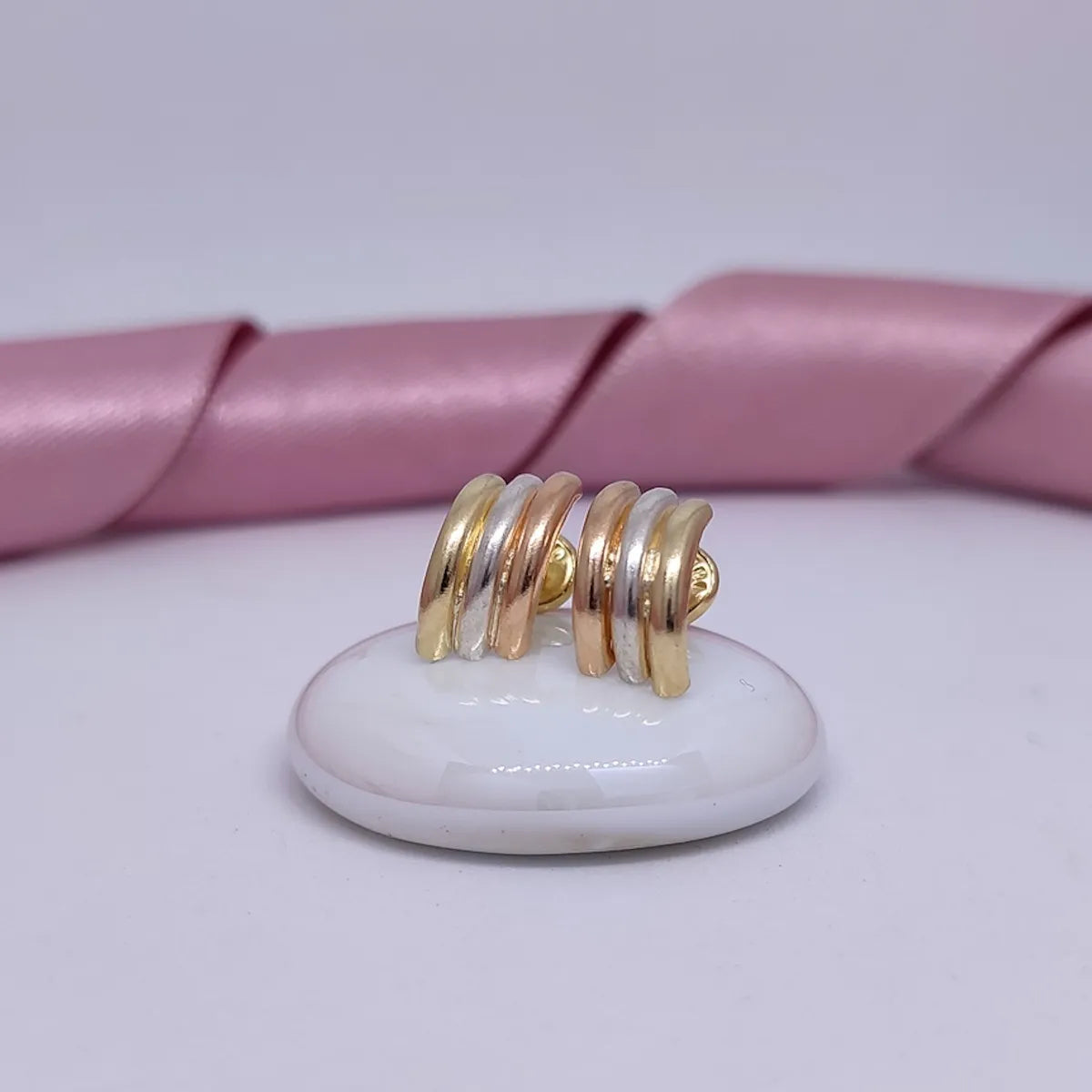Aretes Topos Mujer Anti alergénicos En 3 Oros Laminado 18k Brillo Encanto