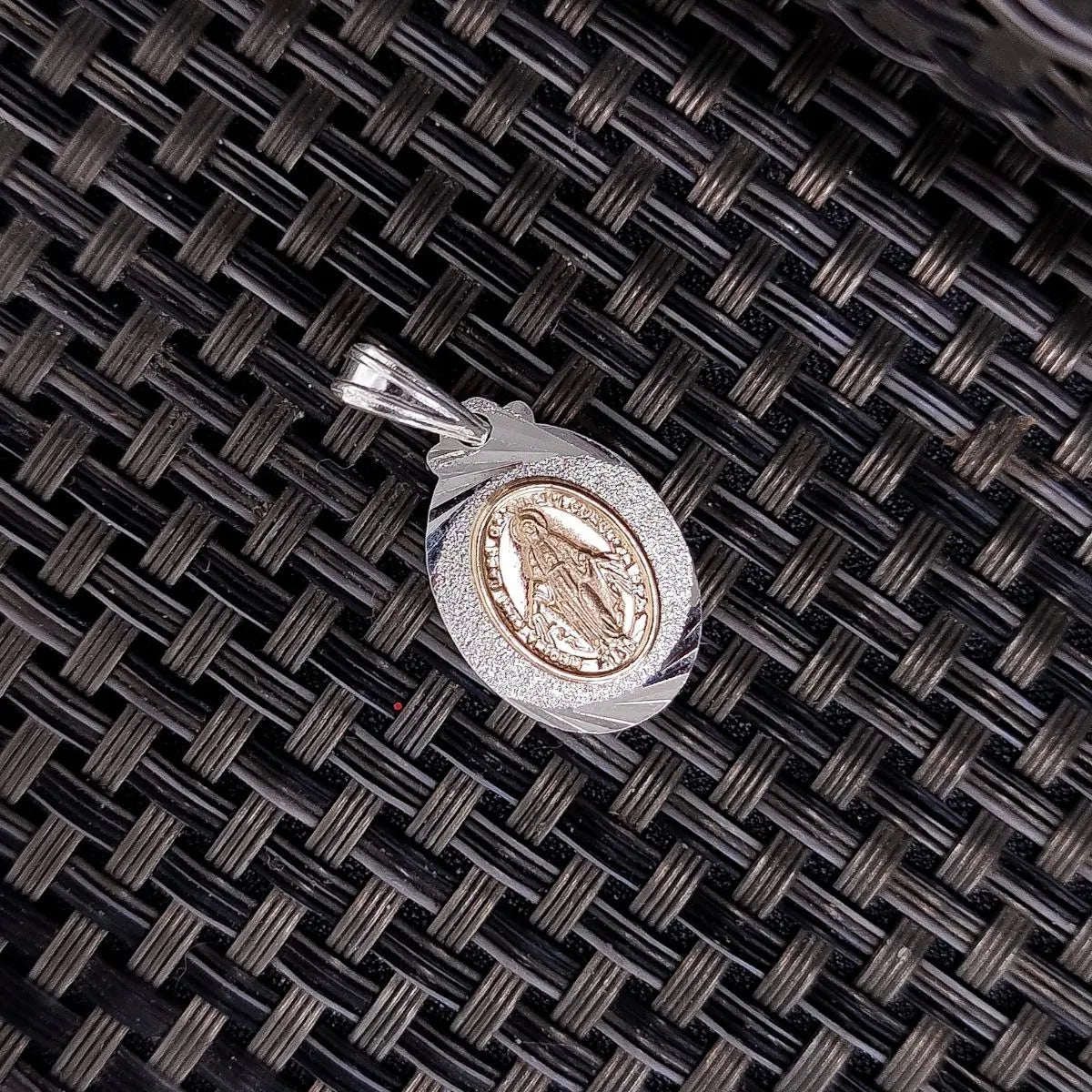 Dije Medalla Virgen Hombre O Mujer Plata 925 Italiana Con Baño Oro Brillo Encanto