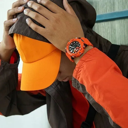 Reloj Casio G-shock Hombre Deportivo Sumergible Y Brújula GA-2200M-4ADR Brillo Encanto