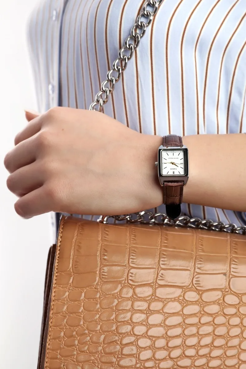 Reloj Casio Original Mujer Pulso Cuero Elegante Cuadrado Bicolor Brillo Encanto