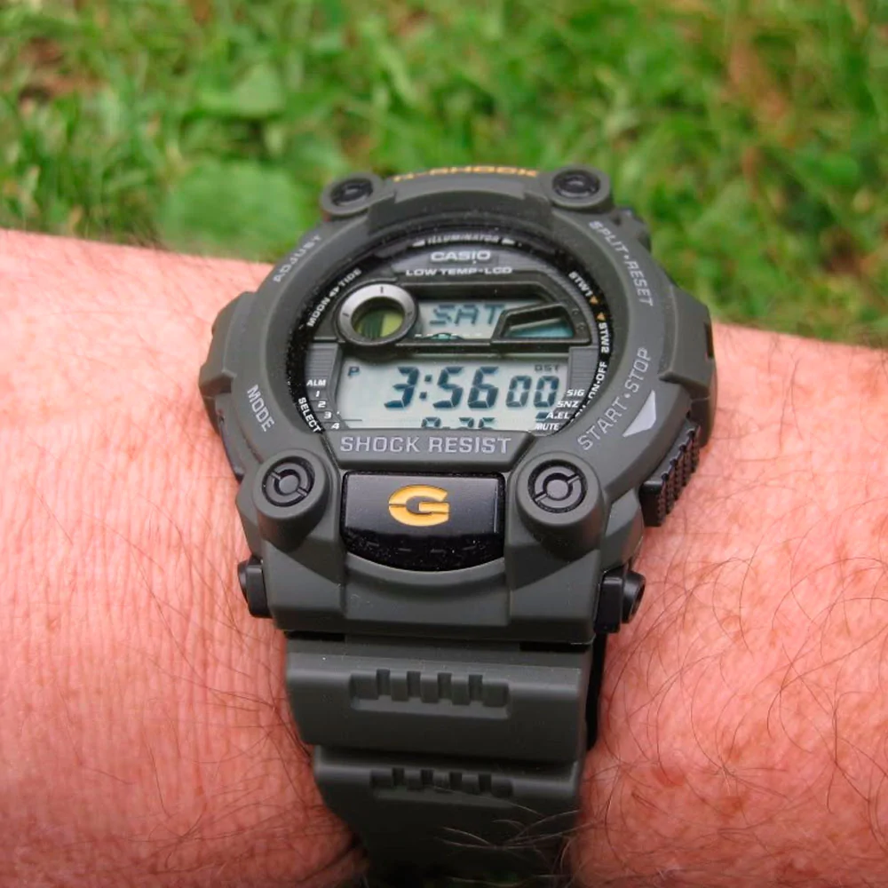 Reloj Hombre G-shock Deportivo Sumergible Verde Militar G-7900-3DR Brillo Encanto