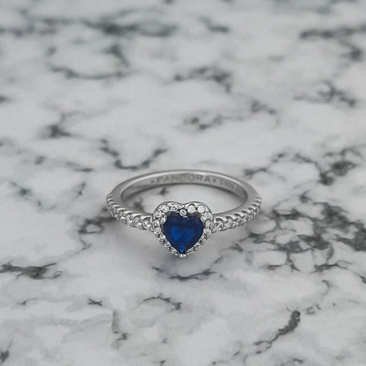Anillo de Compromiso Plata 925 con Zafiro Sintético Corazón: Lealtad Eterna