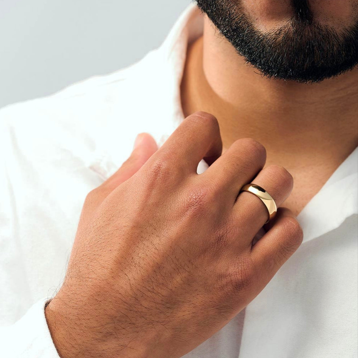 Anillo matrimonio hombre oro 18K banda clásica lisa