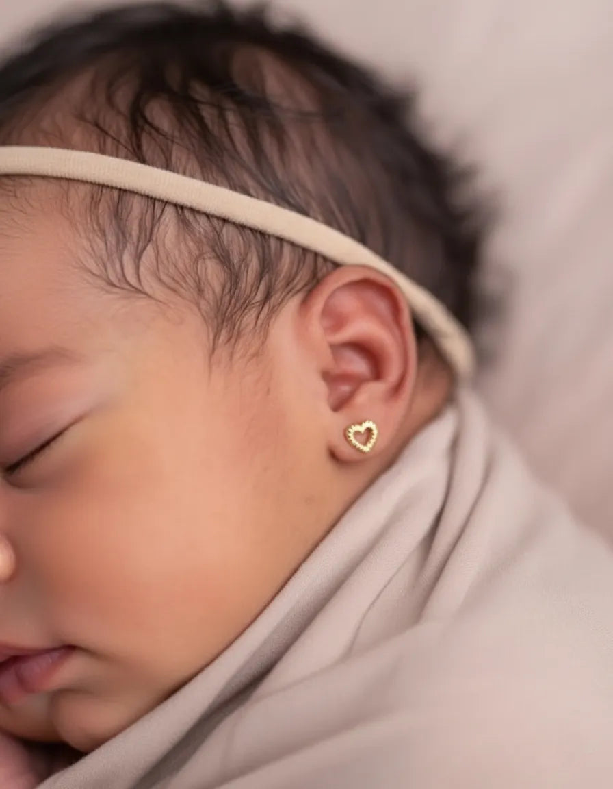 Aretes Oro Laminado 18k Corazón Pequeños para bebe