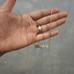 Cadena de nombre en oro 18K detalle close-up - Brillo Encanto