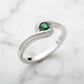 Anillo Fortaleza Esmeralda y Diamantes Plata 925 | Brillo Encanto