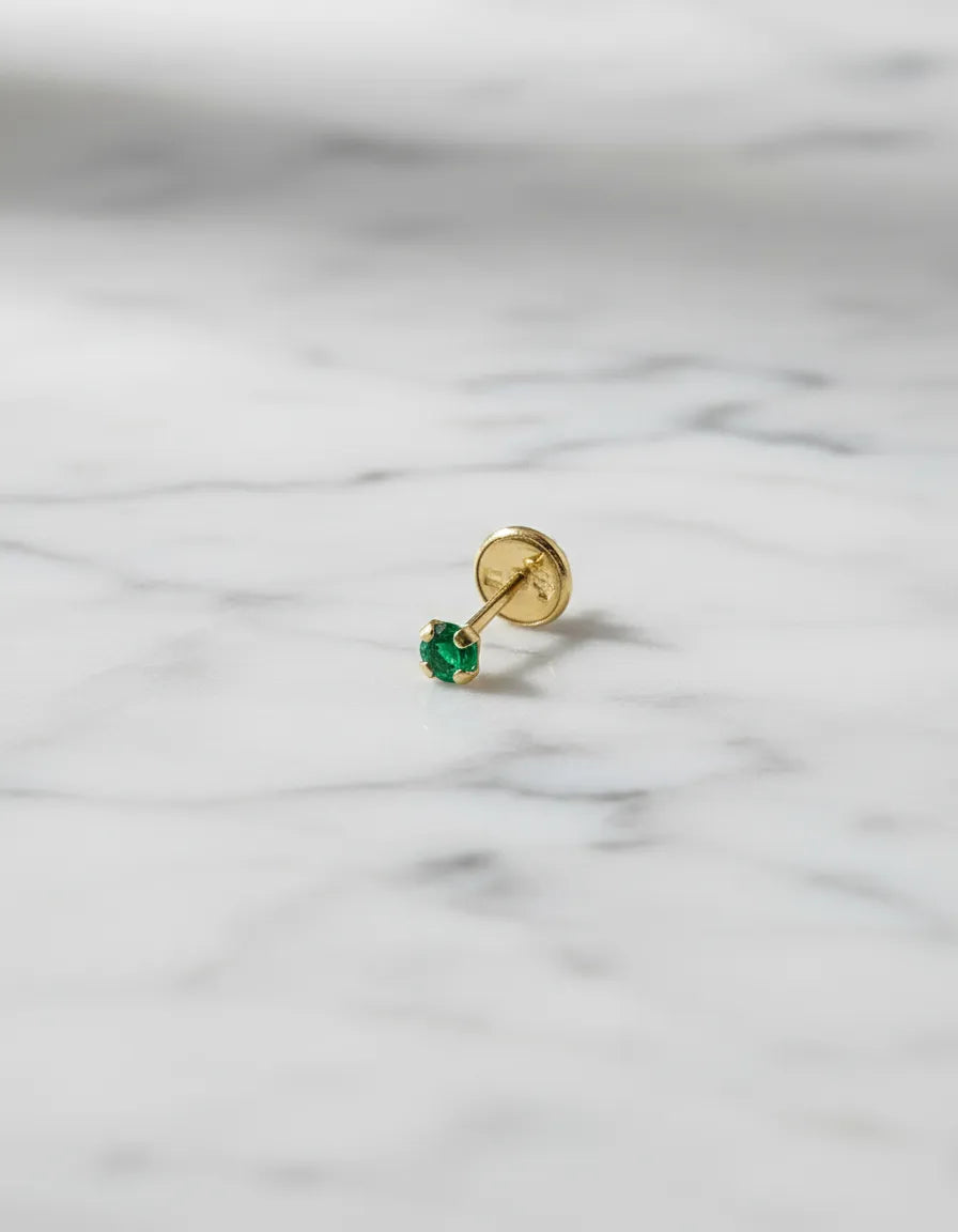 Aretes / Piercing Tipo Esmeralda en Oro Laminado 18K Unisex – Envío Colombia