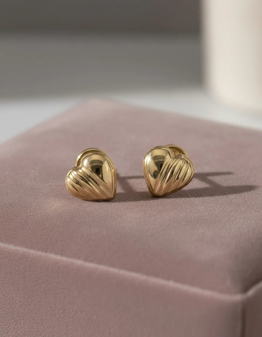 Aretes Anti alérgicos Corazones Pequeña Oro Laminado18k