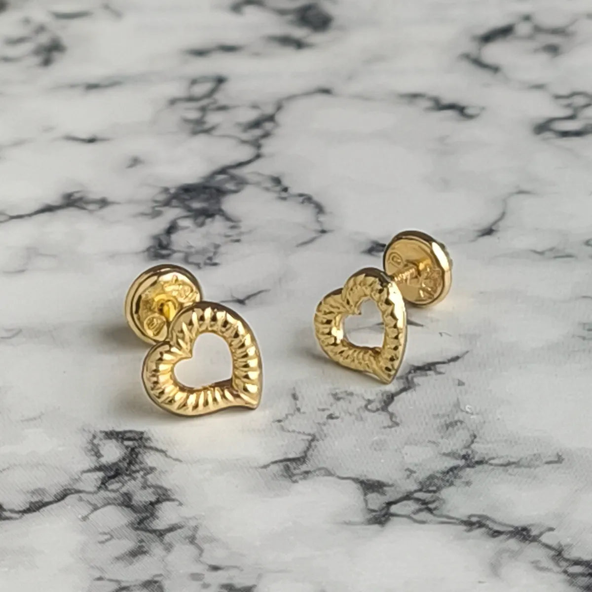 Aretes Oro Laminado 18k Corazón Anti alérgicos