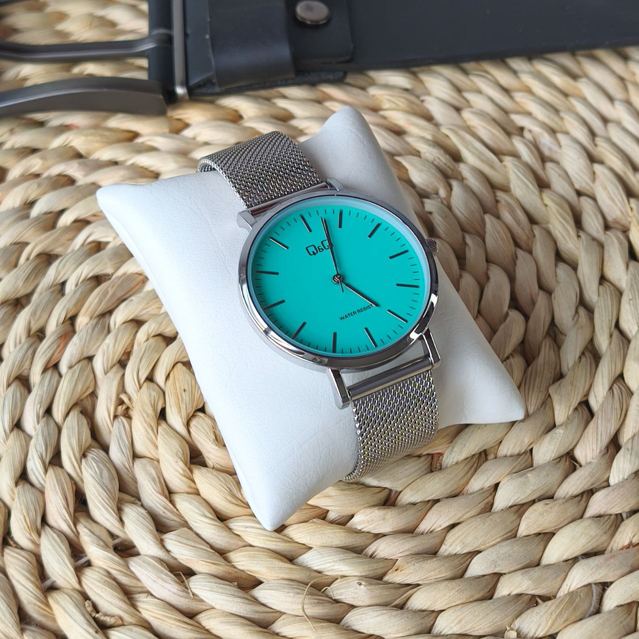Reloj Hombre Elegante Plateado Pulsó Malla Qyq Original Q&q C34A-015PY