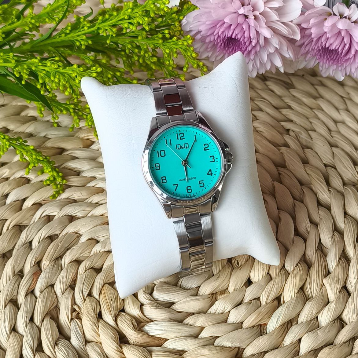 Reloj Mujer Qyq Original Q&q Elegante Plateado C37a-020py