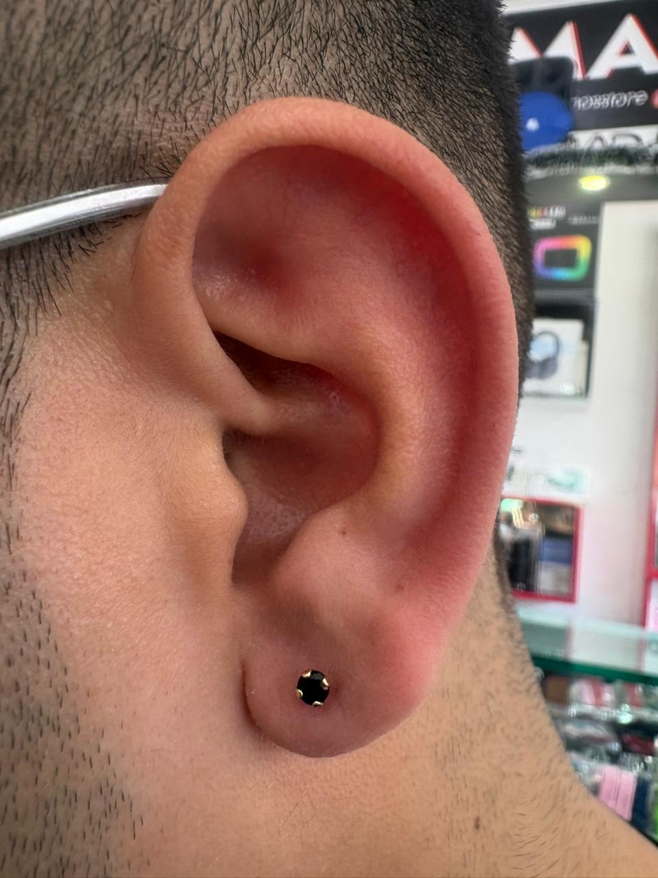 Aretes / Piercing Oro Laminado 18K Hombre Murano Negro