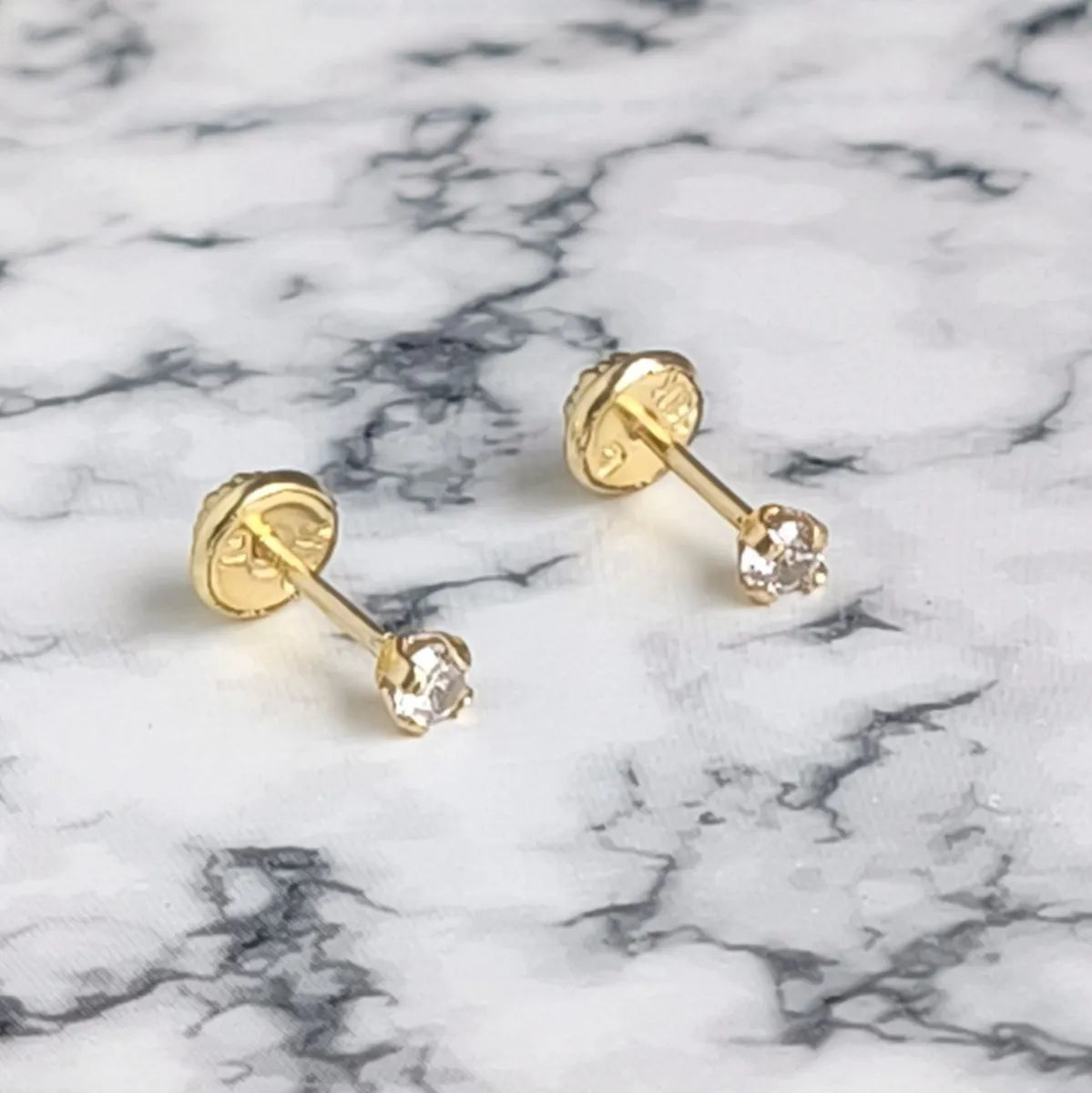 aretes topitos oro laminado 18k envío gratis en Colombia