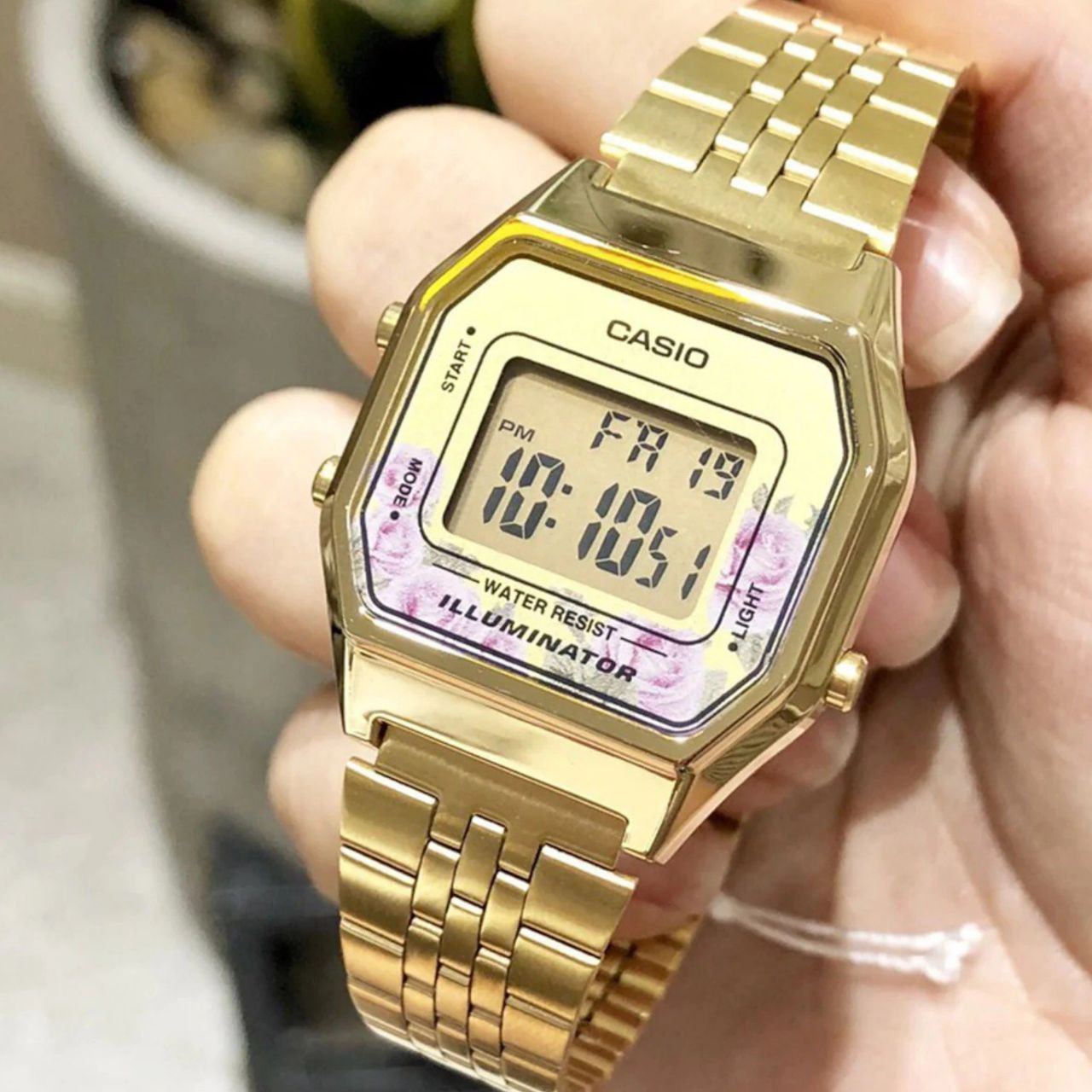 Reloj LA680WGA-4CDF Casio vintage dorado
