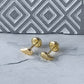 Aretes diseño alas elegantes en oro laminado