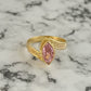 anillo-oro-laminado-18k-piedra-rosada-marquise
