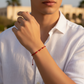 pulsera hilo rojo y balines oro #3